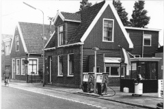 ko_winkels_brandstof_lange_01