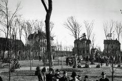 Wilhelminapark in Wormerveer. Anno 1898. Voorname koopmanshuizen aan de Wandelweg