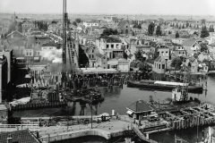 Bouw van de Beatrixbrug verbinding tussen de Gedempte Gracht en de Peperstraat, geopend 3 december 1958.